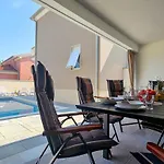 Casa Ulika Vila *