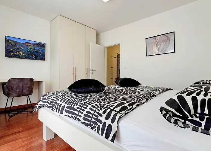 Casa Ulika 빌라 잠브라티야